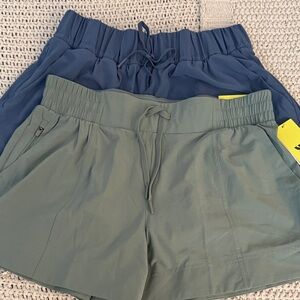 Women’s Drawstring Active Shorts in Olive Green and Navy